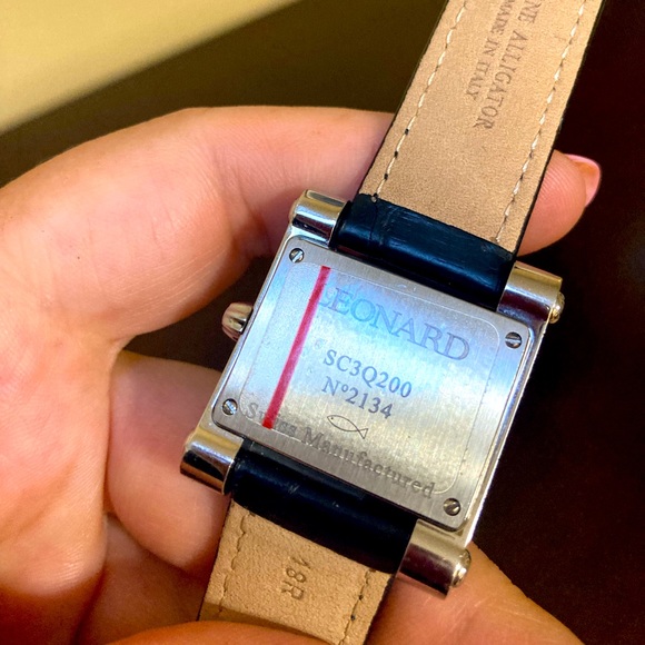 New LEONARD Watch .34 carats of Diamonds and Black Mother of Pearl Face - Picture 3 of 5